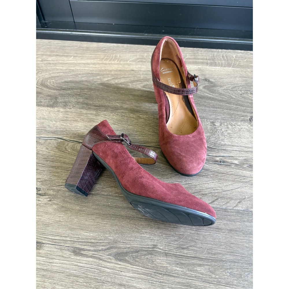 RARE Clarks Collection Burgundy Suede Leather Mary Jane Block Heel Shoes Size 8 - Picture 1 of 9
